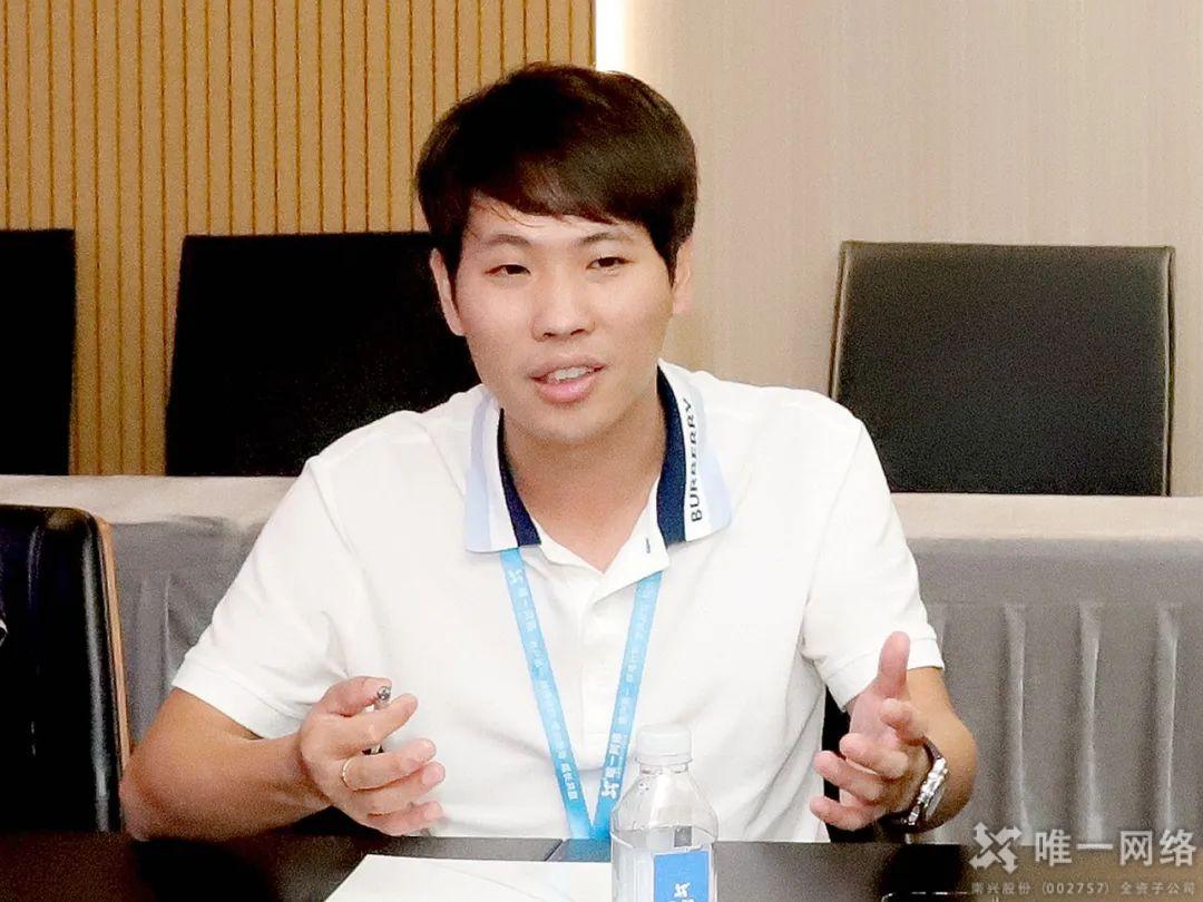 市人大常委會副主任鄭國洪一行蒞臨唯一網絡調研指導